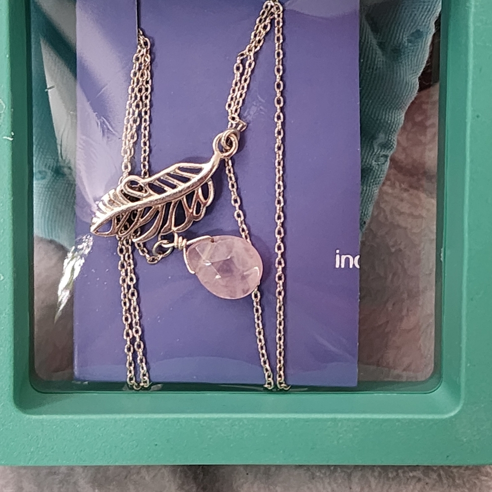 Elegant Silver 925 Leaf Pendant Rose Quartz Necklace